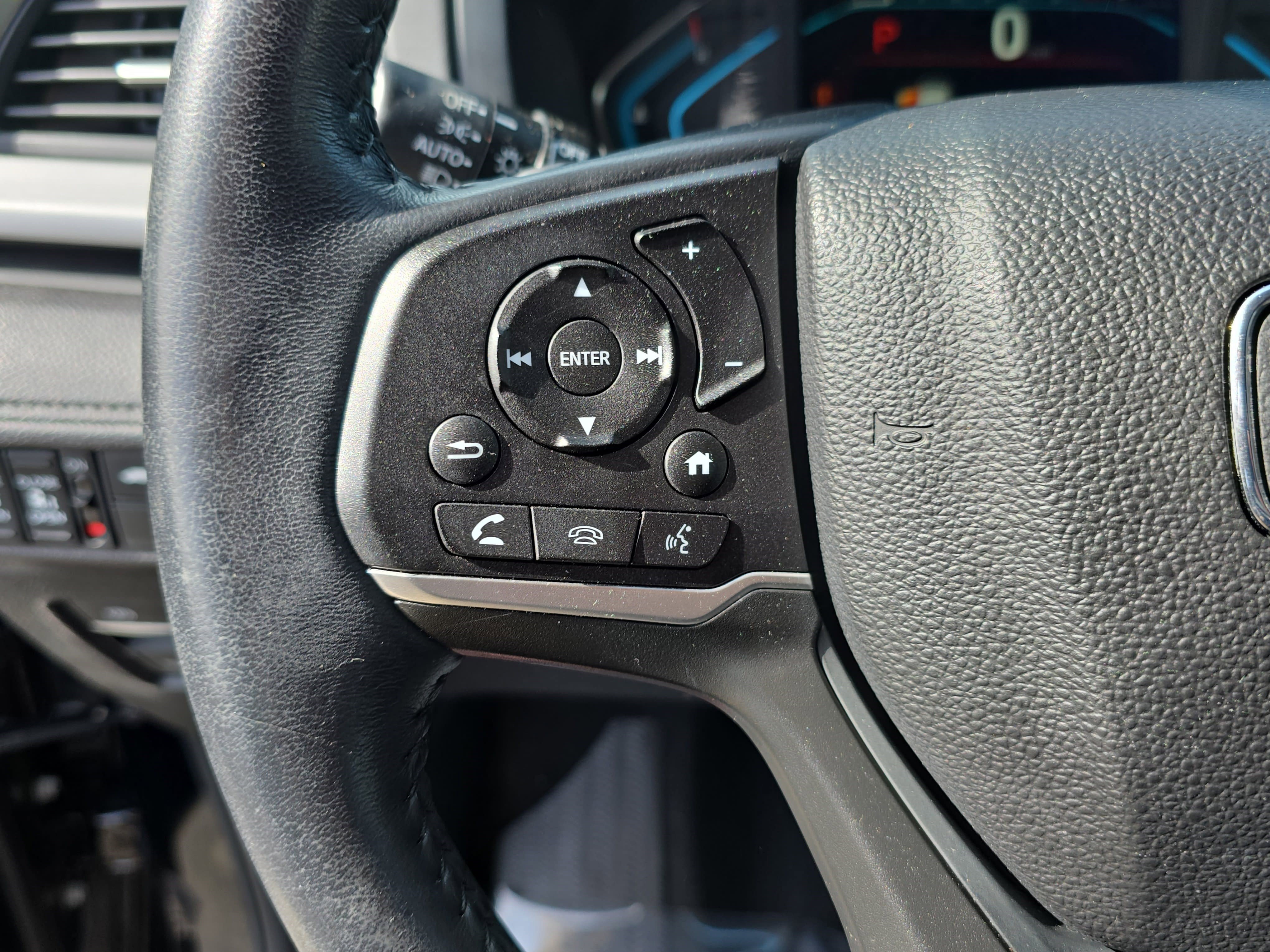 Used 2023 Honda Odyssey EX-L image 19