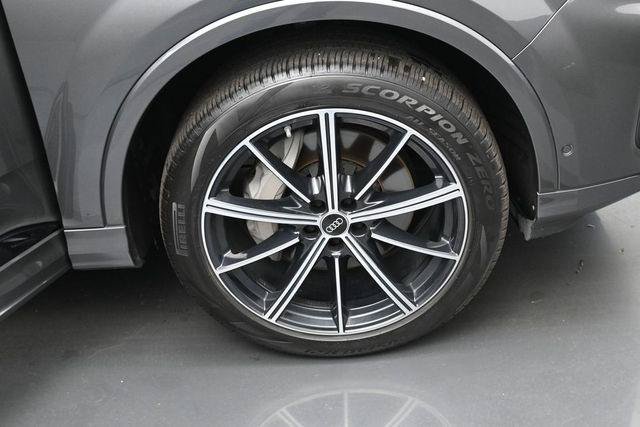 Certified 2025 Audi Q7 2.0T Premium Plus w/ Premium Plus Package AWD/4WD image 41