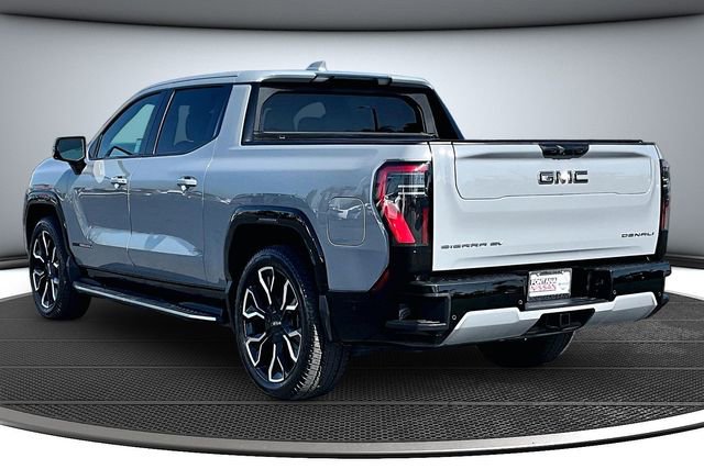 Used 2025 GMC Sierra EV Denali image 4