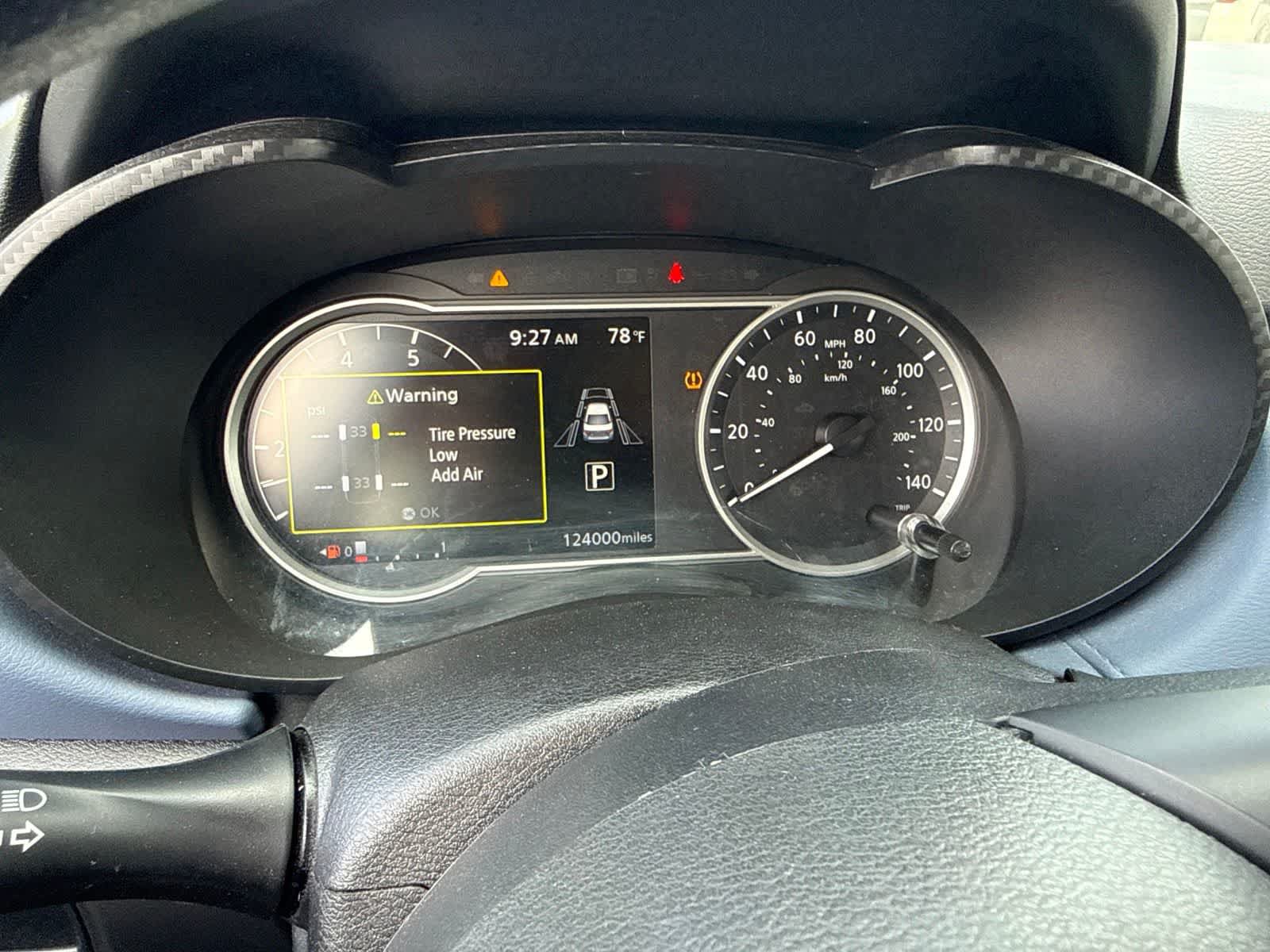 Used 2023 Nissan Versa SV FWD image 18
