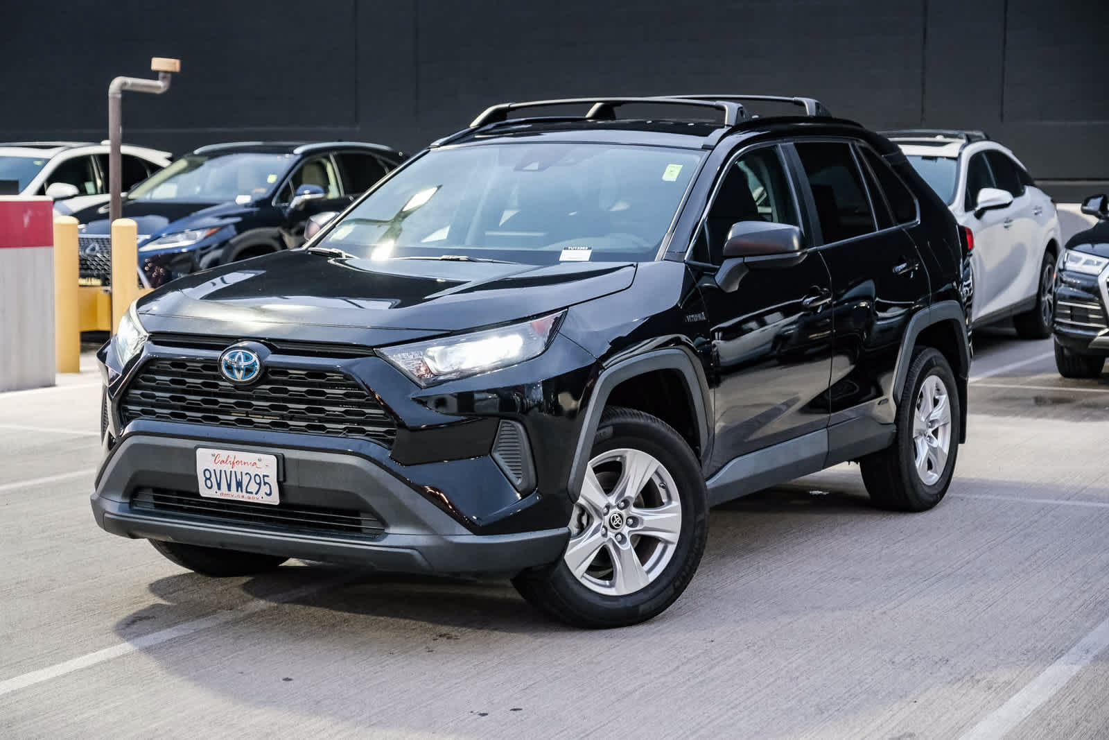 Used 2021 Toyota RAV4 LE w/ Carpet Mat Package (TMS)
