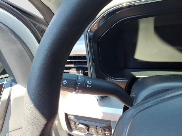 New 2026 Ford F250 XLT w/ XLT Premium Package AWD/4WD image 17