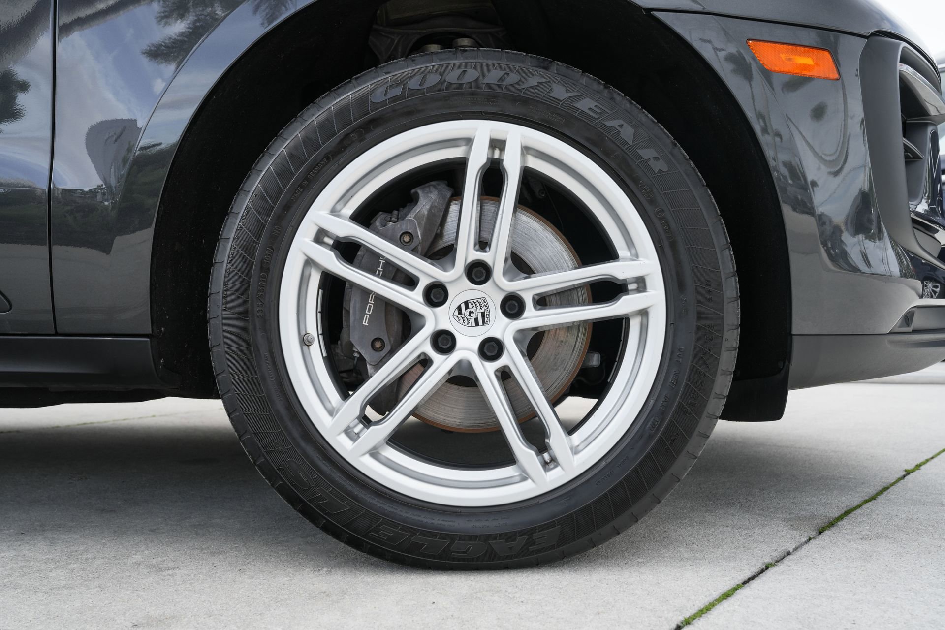 Used 2022 Porsche Macan image 27