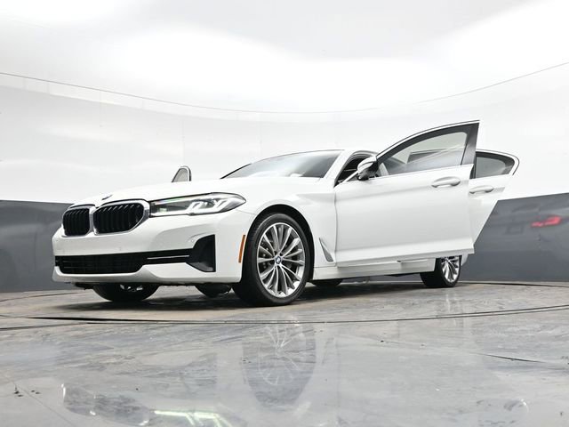 Used 2023 BMW 530i w/ Convenience Package image 49