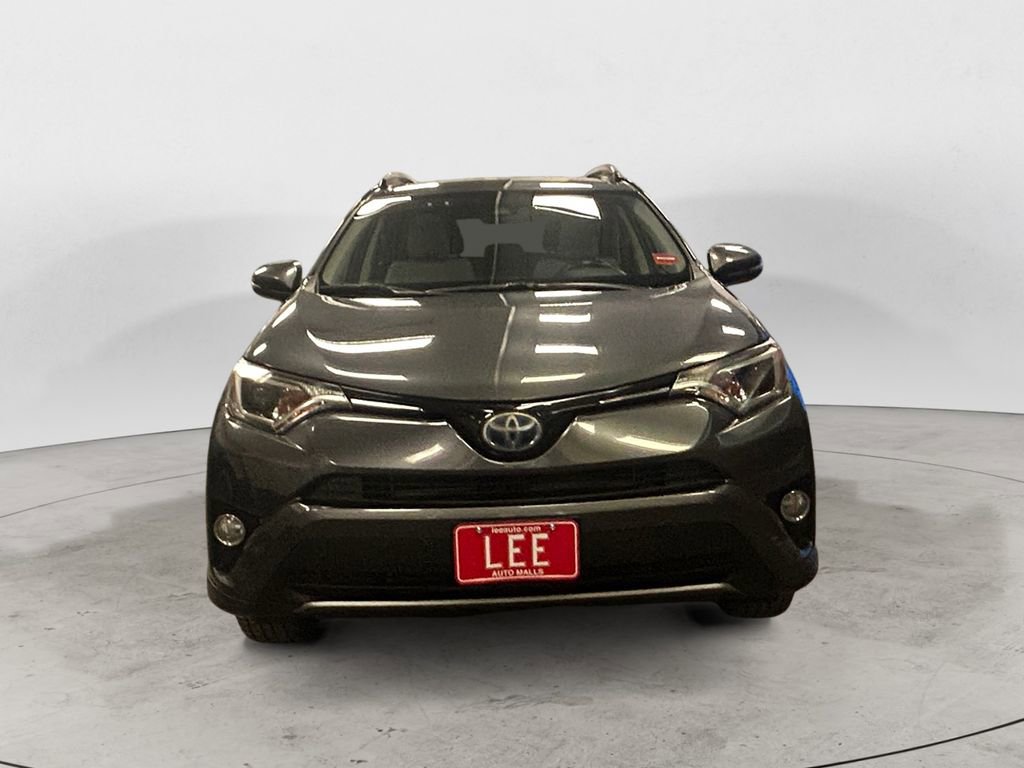 Used 2018 Toyota RAV4 XLE AWD/4WD image 8