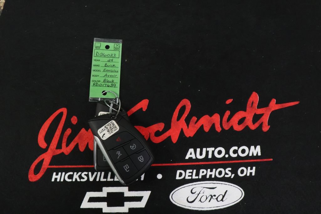 Used 2024 Buick Envision Avenir image 42