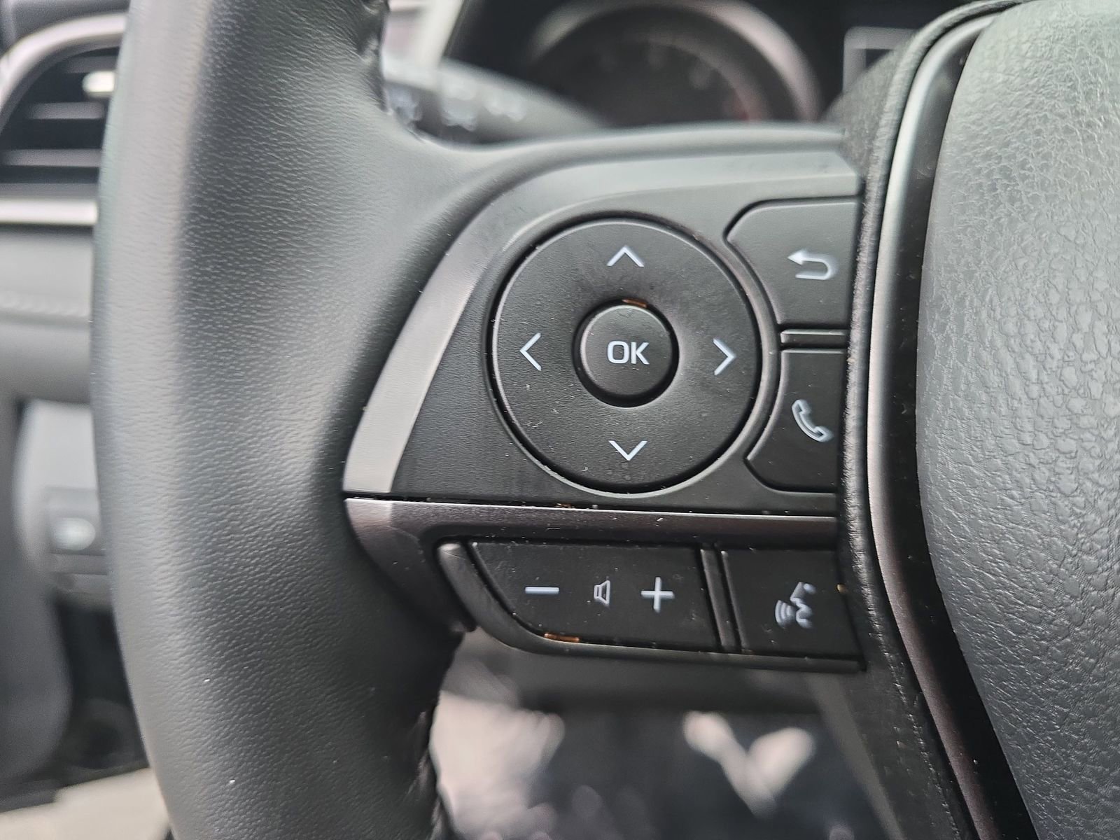 Used 2023 Toyota Camry SE image 23