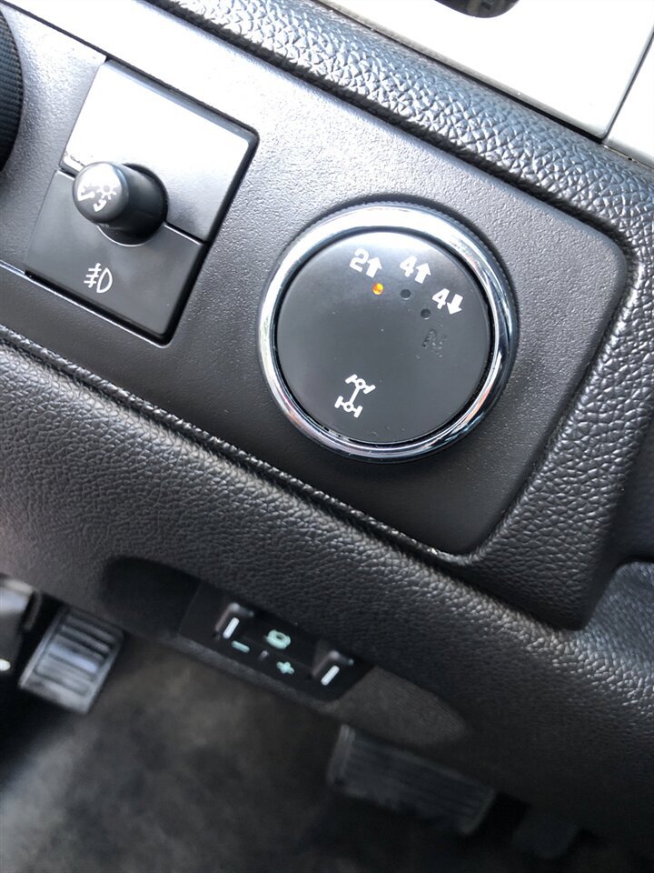 Used 2012 Chevrolet Silverado 2500 LTZ AWD/4WD image 15