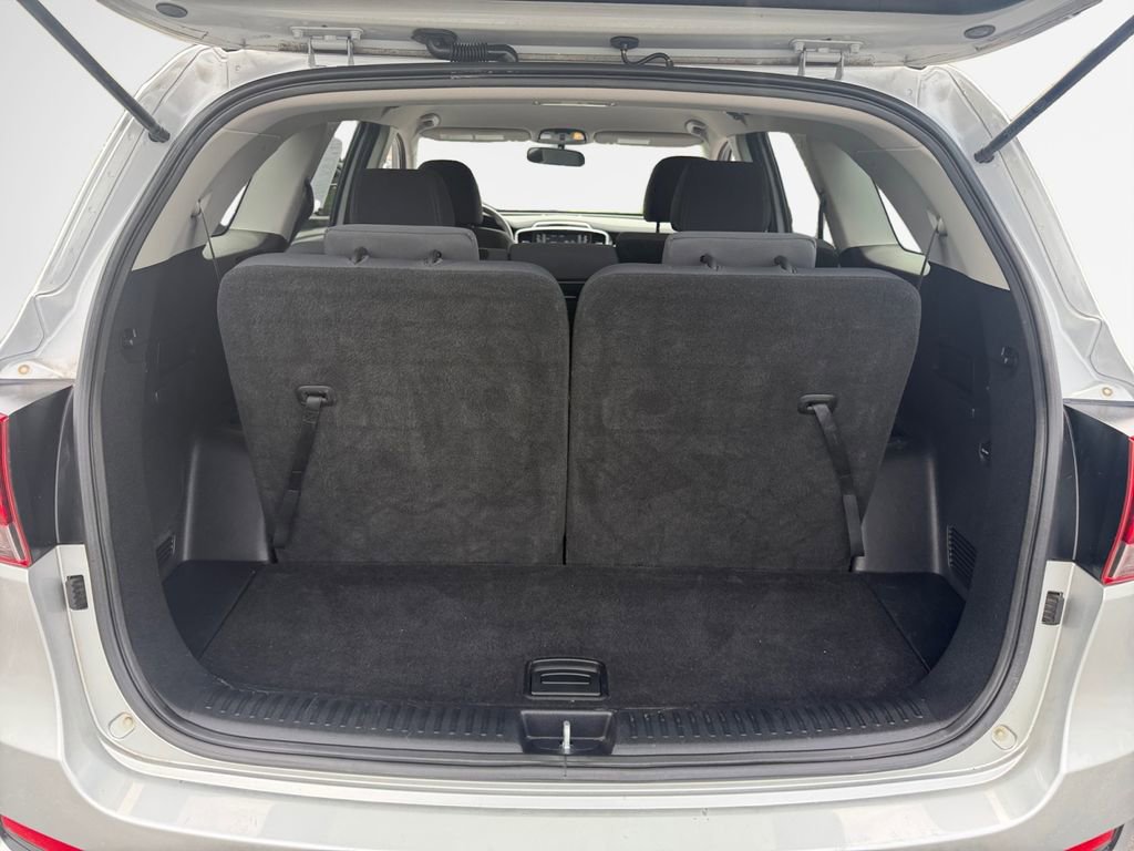 Used 2019 Kia Sorento LX image 25