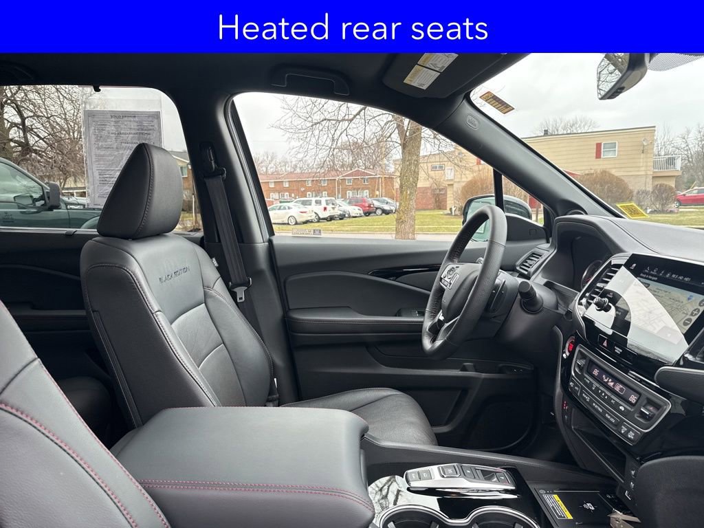 Certified 2024 Honda Passport Black Edition image 17
