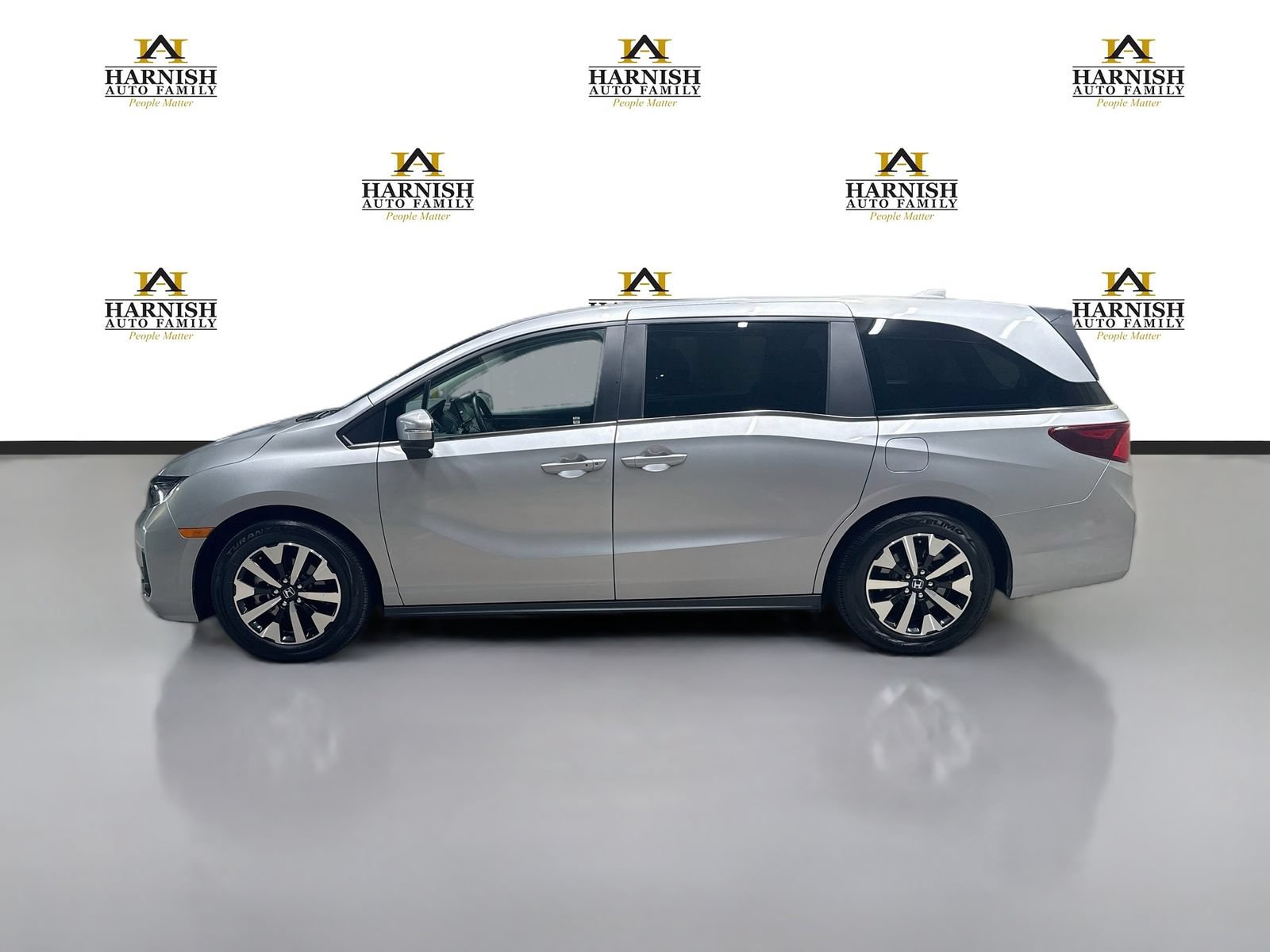 Used 2025 Honda Odyssey EX-L image 8