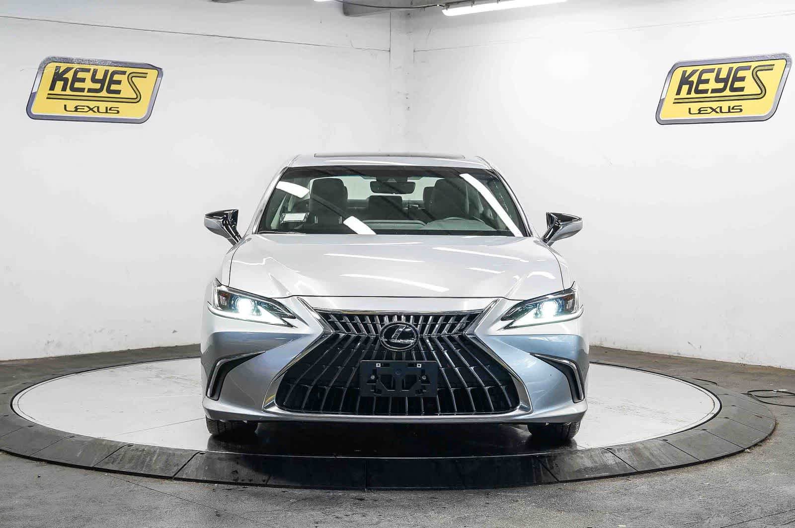 Certified 2025 Lexus ES 350 w/ Accessory Package (Z2) FWD image 6