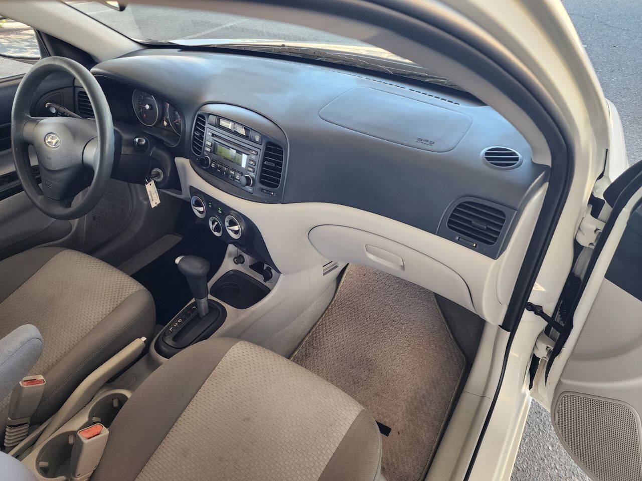 Used 2007 Hyundai Accent GS FWD image 17
