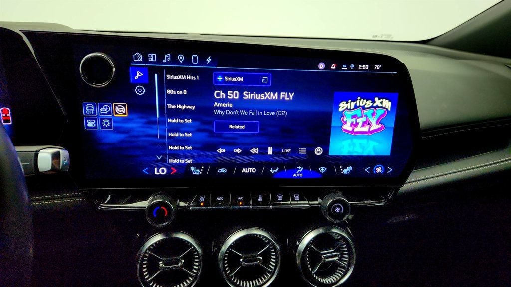 Used 2024 Chevrolet Blazer EV LT AWD/4WD image 17