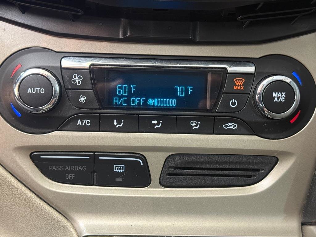 Used 2012 Ford Focus SEL FWD image 19