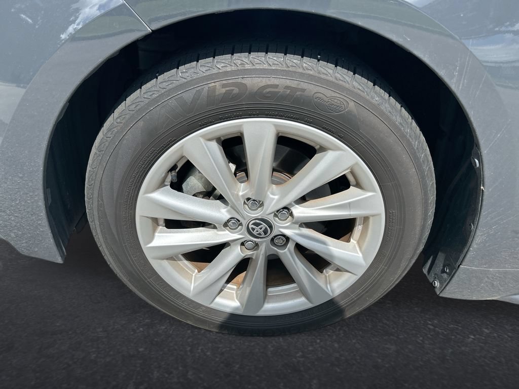 Used 2025 Toyota Corolla XLE FWD image 10