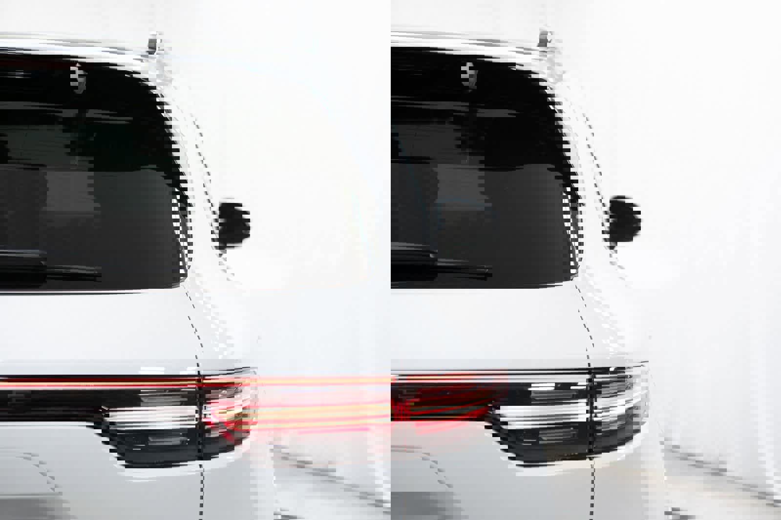 Certified 2023 Porsche Cayenne GTS w/ Premium Package Plus image 38