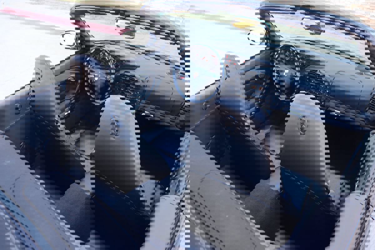 Used 2002 Porsche 911 Carrera image 37