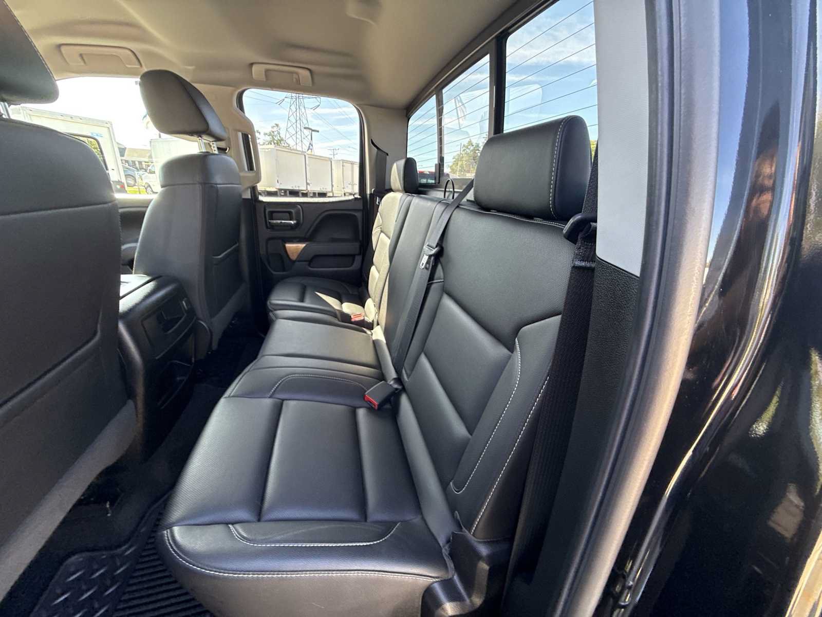 Certified 2018 Chevrolet Silverado 1500 LTZ w/ LTZ Plus Package AWD/4WD image 23