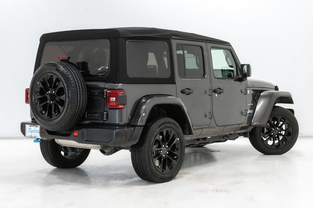 Used 2024 Jeep Wrangler Unlimited Sahara AWD/4WD image 30