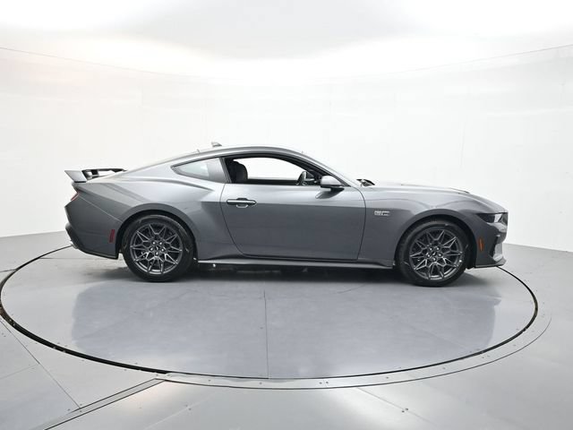 New 2026 Ford Mustang GT w/ GT Performance Package RWD image 8