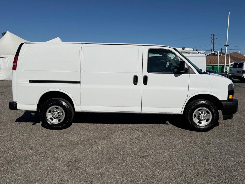 Used 2019 Chevrolet Express 2500 image 4