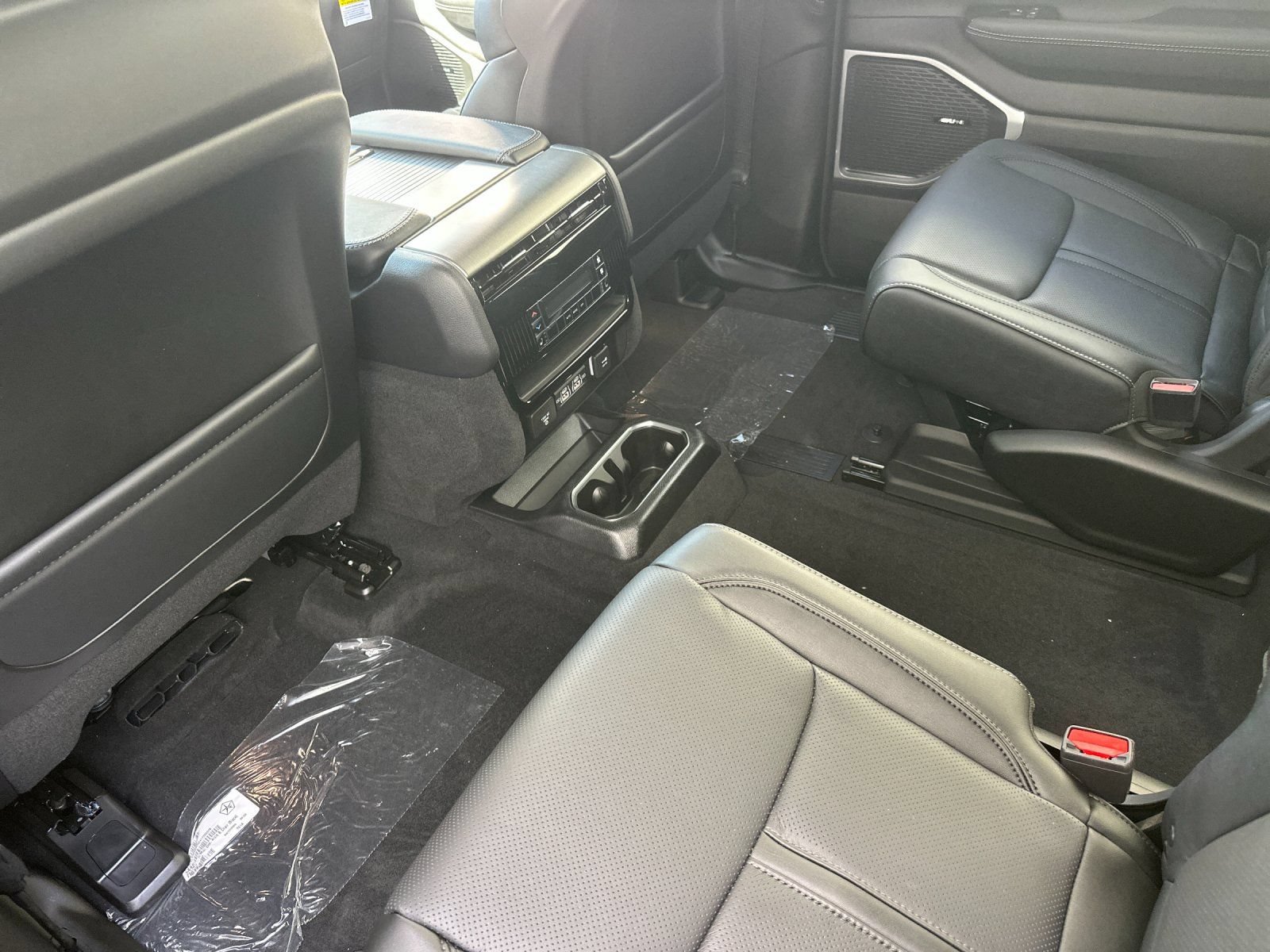 New 2026 Jeep Grand Wagoneer Limited AWD/4WD image 12