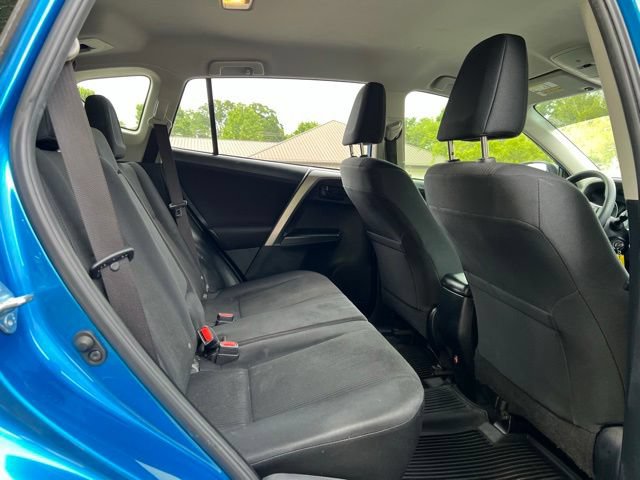 Used 2017 Toyota RAV4 LE w/ All Weather Liner Package FWD image 18