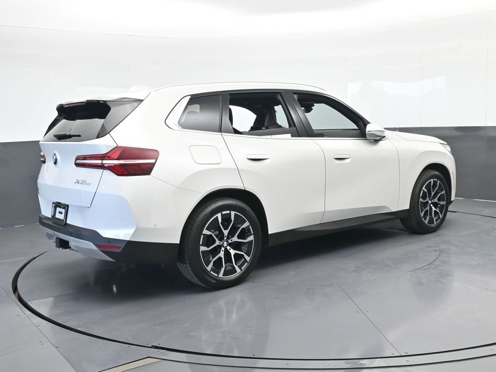 Used 2025 BMW X3 xDrive30i w/ M Sport Package AWD/4WD image 6