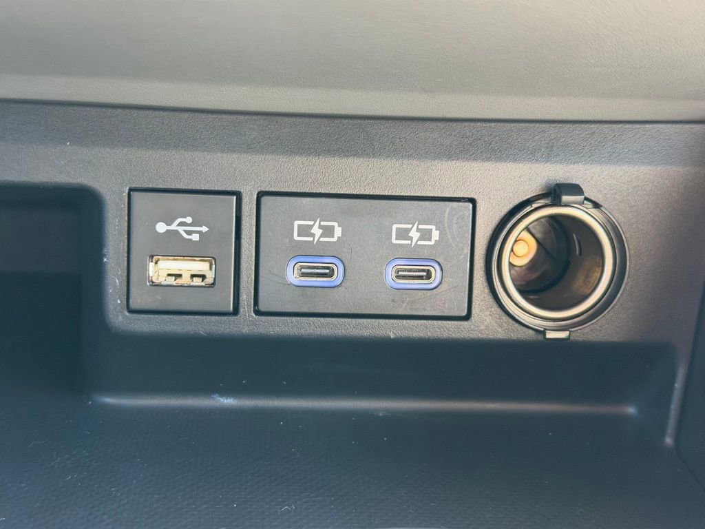 Used 2022 Toyota Highlander XLE image 53