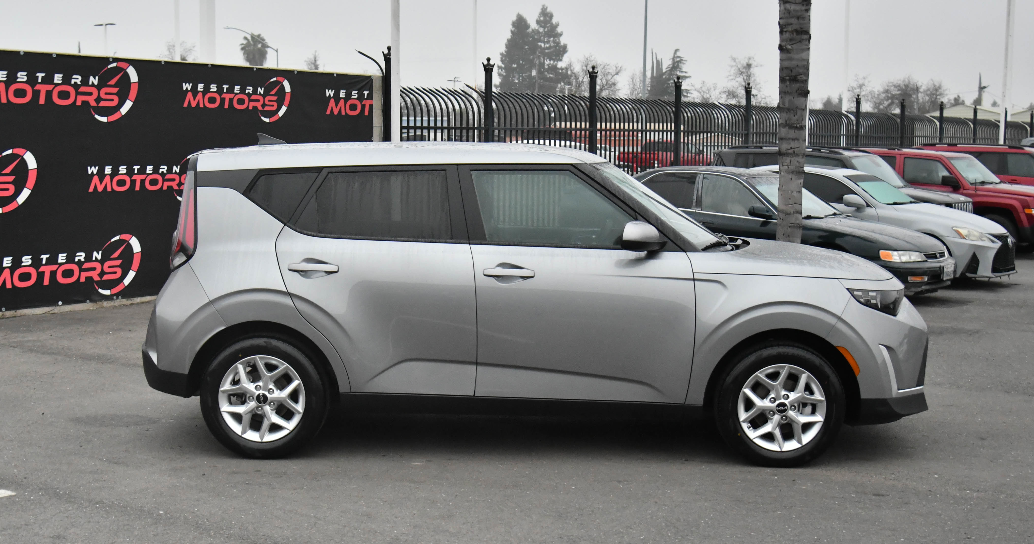 Used 2024 Kia Soul LX w/ Option Group 015 image 9