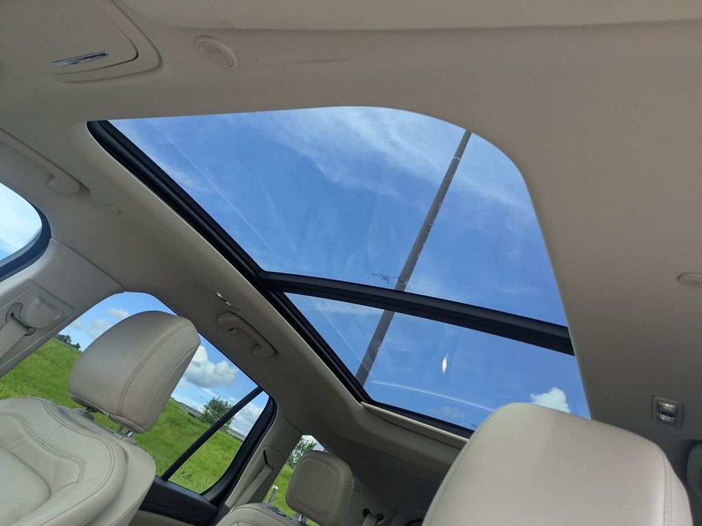 Used 2022 Lincoln Aviator Reserve w/ Equipment Group 201A RWD image 24