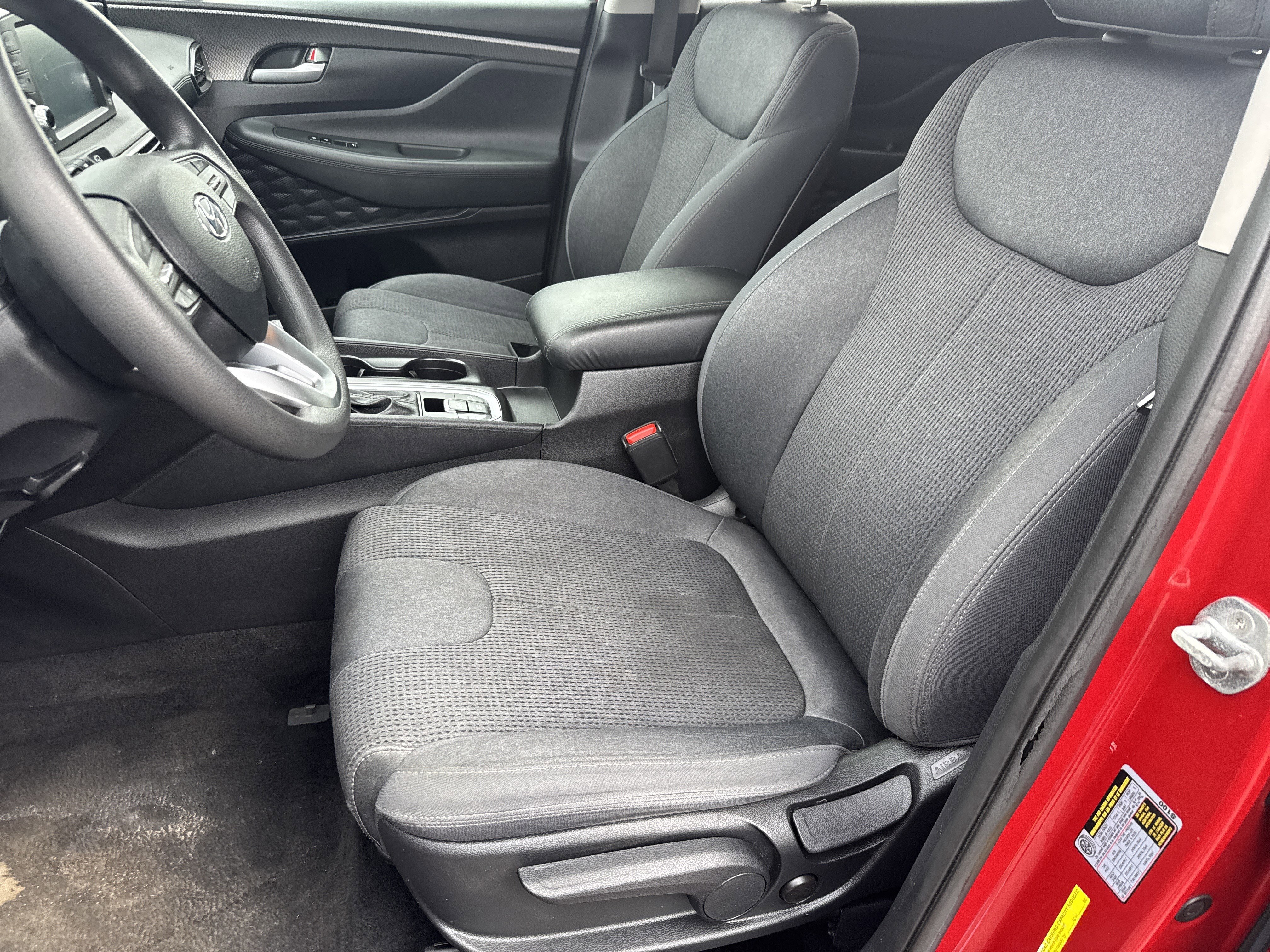 Used 2020 Hyundai Santa Fe SE image 10