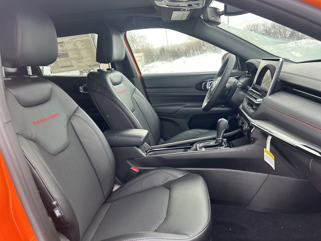 New 2026 Jeep Compass Trailhawk w/ Sun, Sound & Navigation Group image 9
