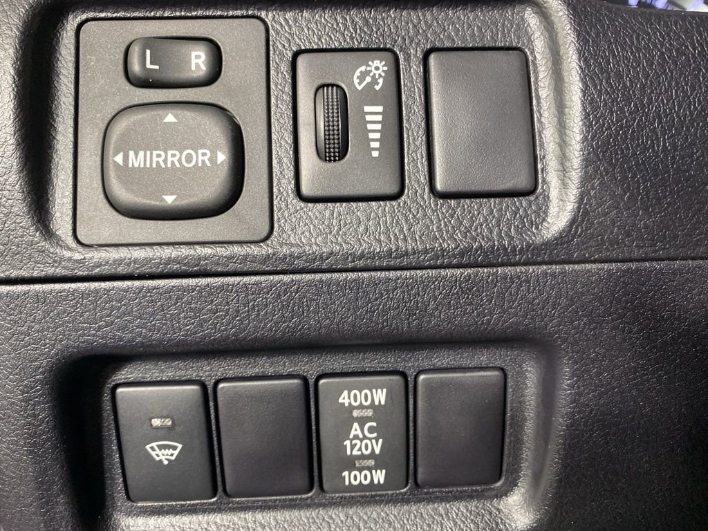 Used 2016 Toyota 4Runner SR5 AWD/4WD image 21