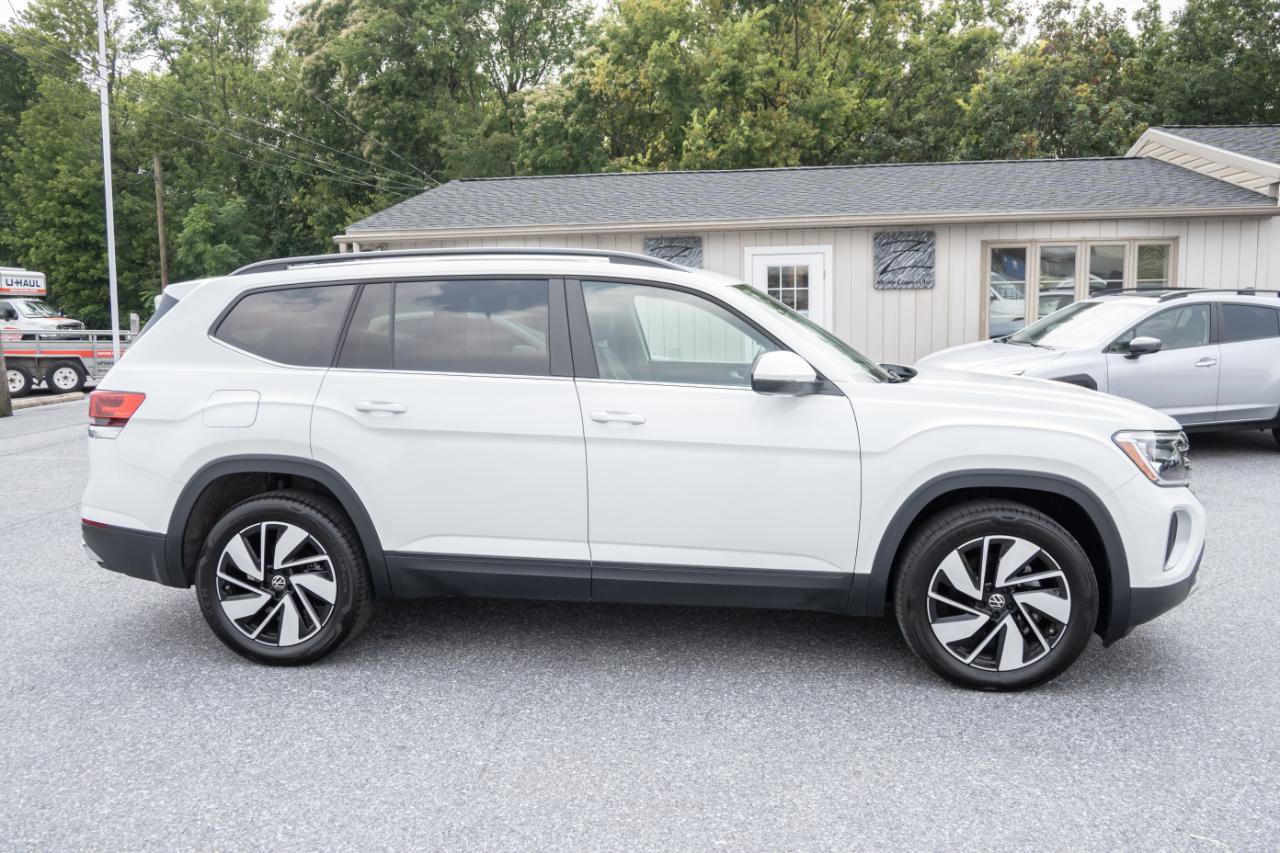 Used 2024 Volkswagen Atlas SE image 11