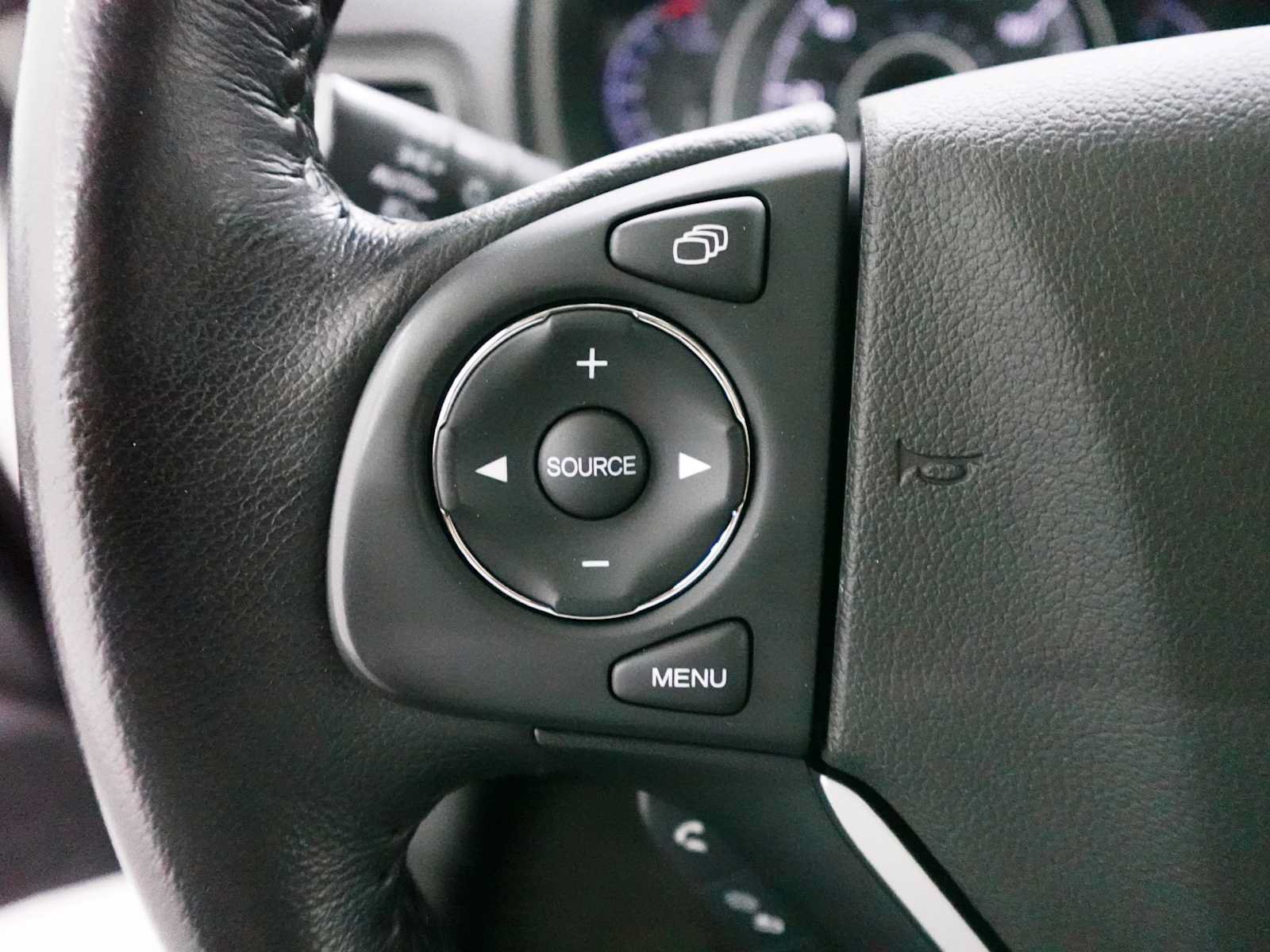 Used 2015 Honda CR-V Touring image 17