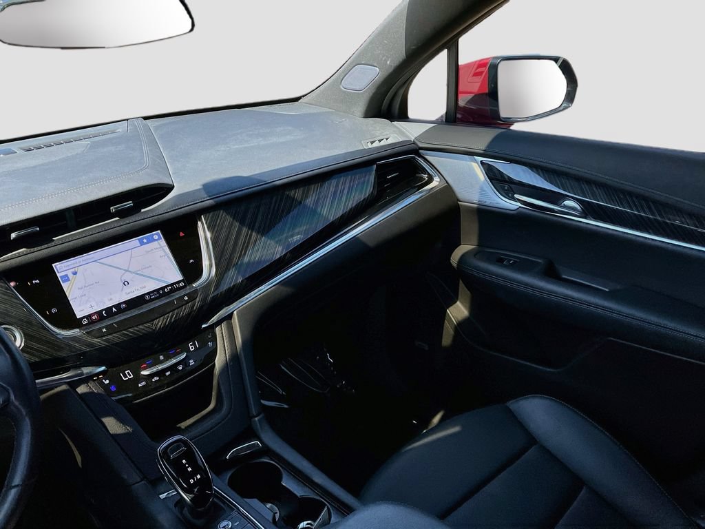 Used 2025 Cadillac XT6 Premium Luxury AWD/4WD image 25