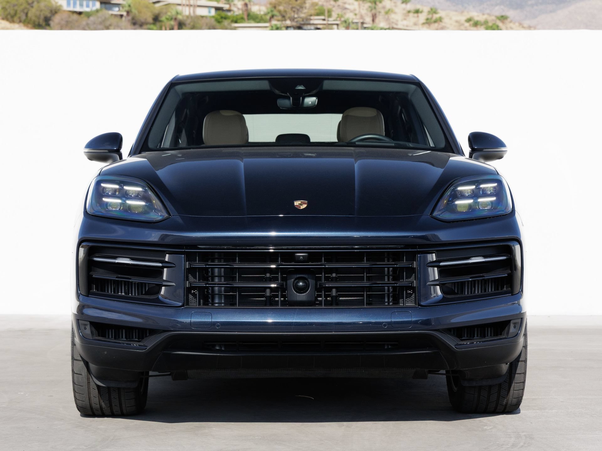 Certified 2025 Porsche Cayenne E-Hybrid Coupe AWD/4WD image 10