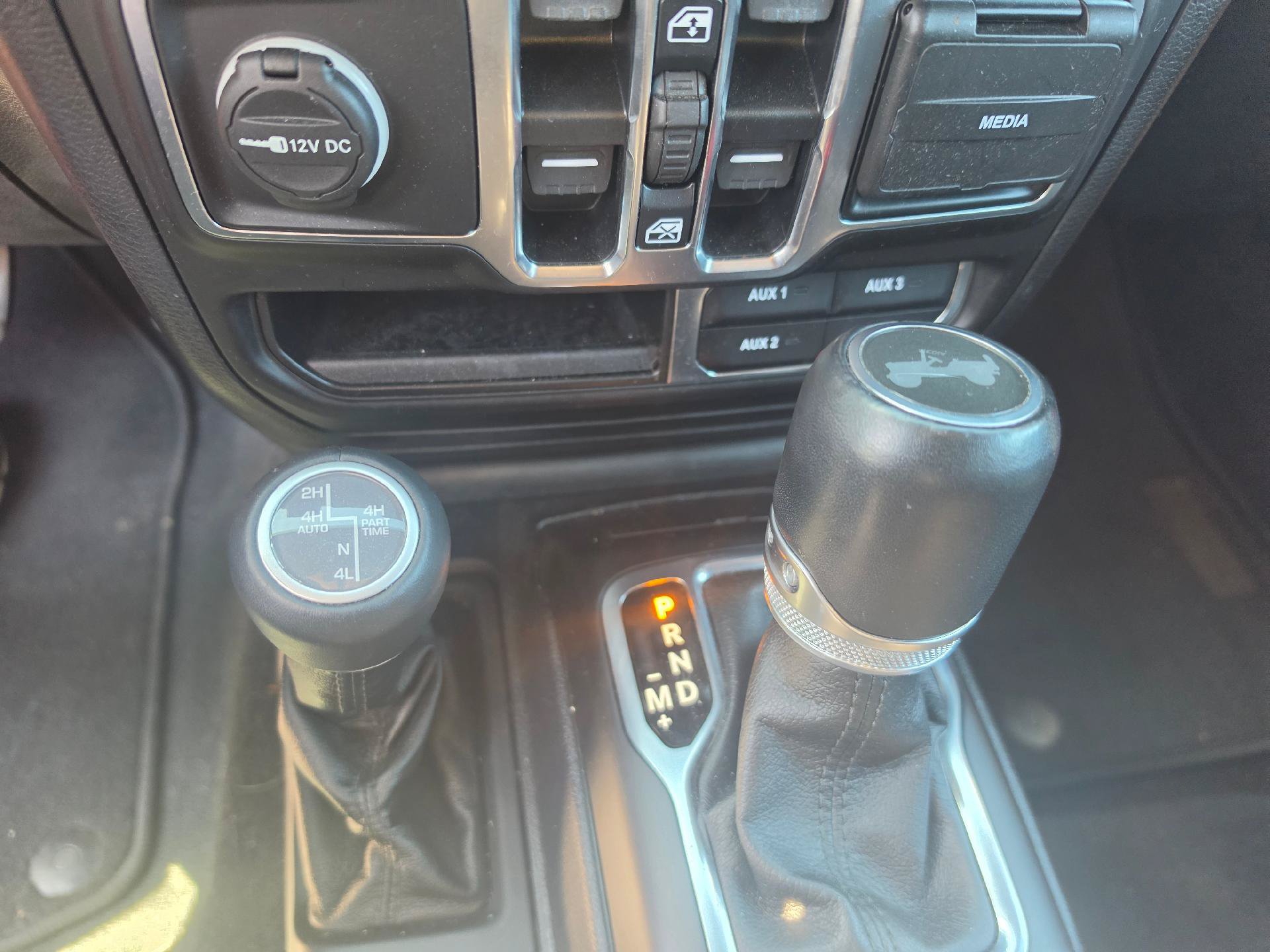 Used 2021 Jeep Wrangler Unlimited Sahara AWD/4WD image 13