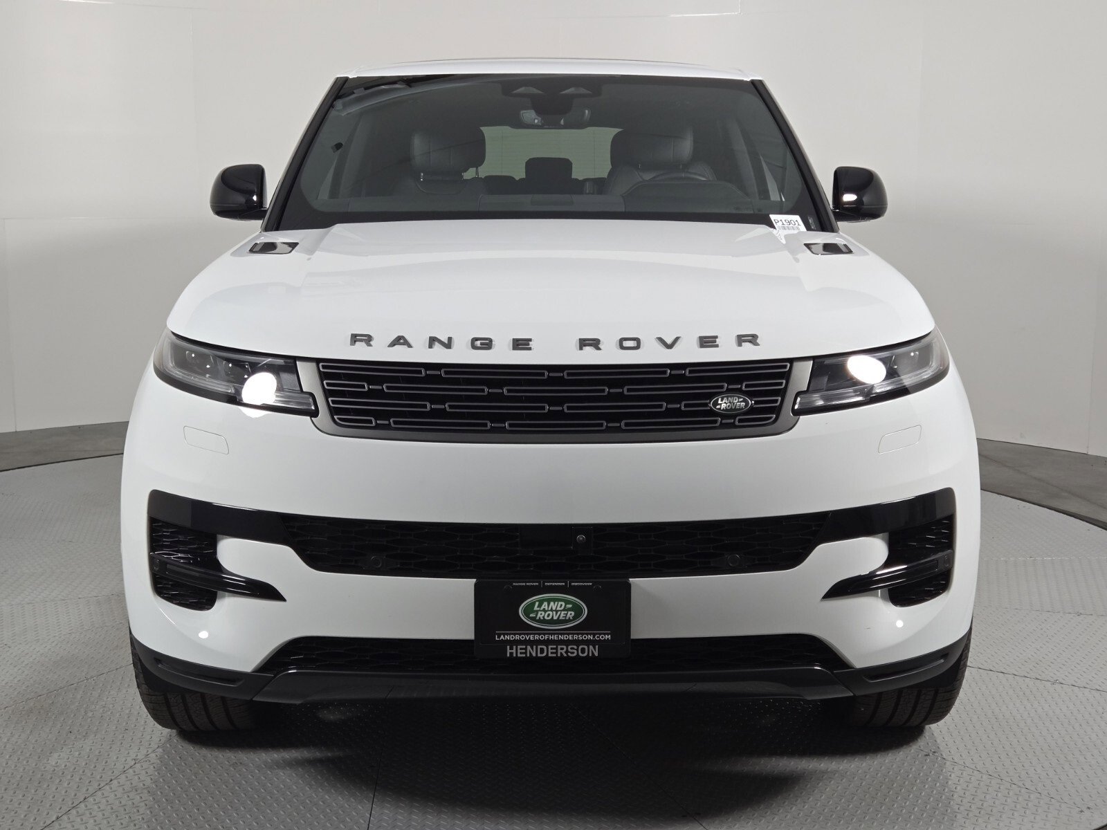 Used 2024 Land Rover Range Rover Sport SE image 8