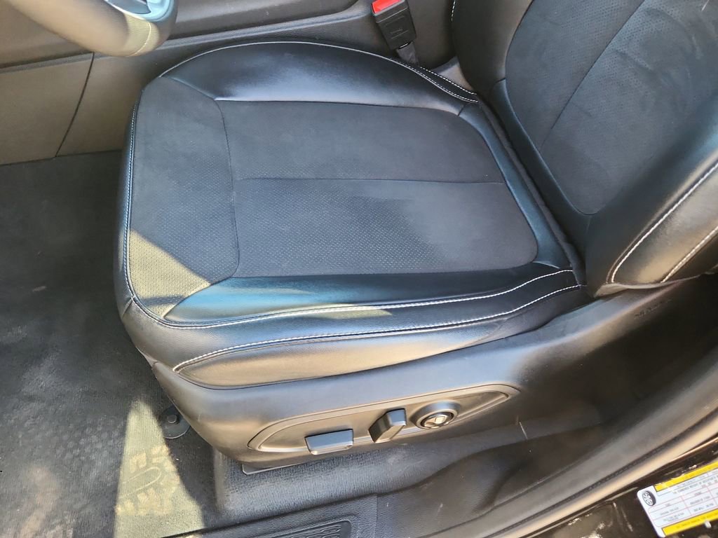 Used 2024 Jeep Grand Cherokee L Laredo image 9