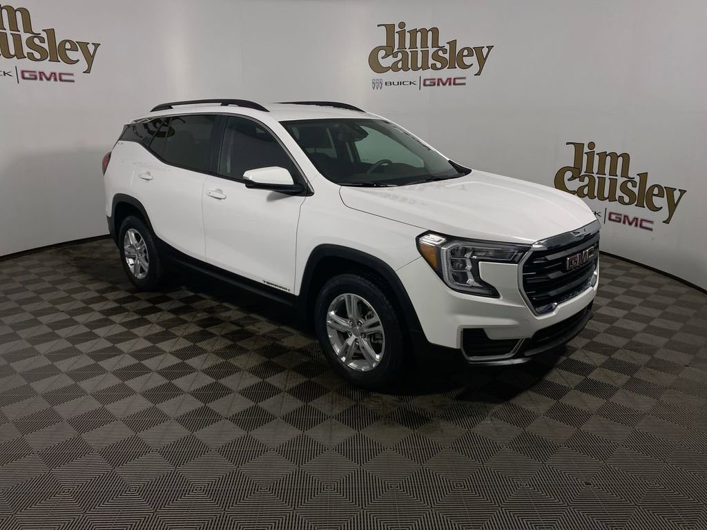 Used 2023 GMC Terrain SLE w/ Driver Convenience Package
