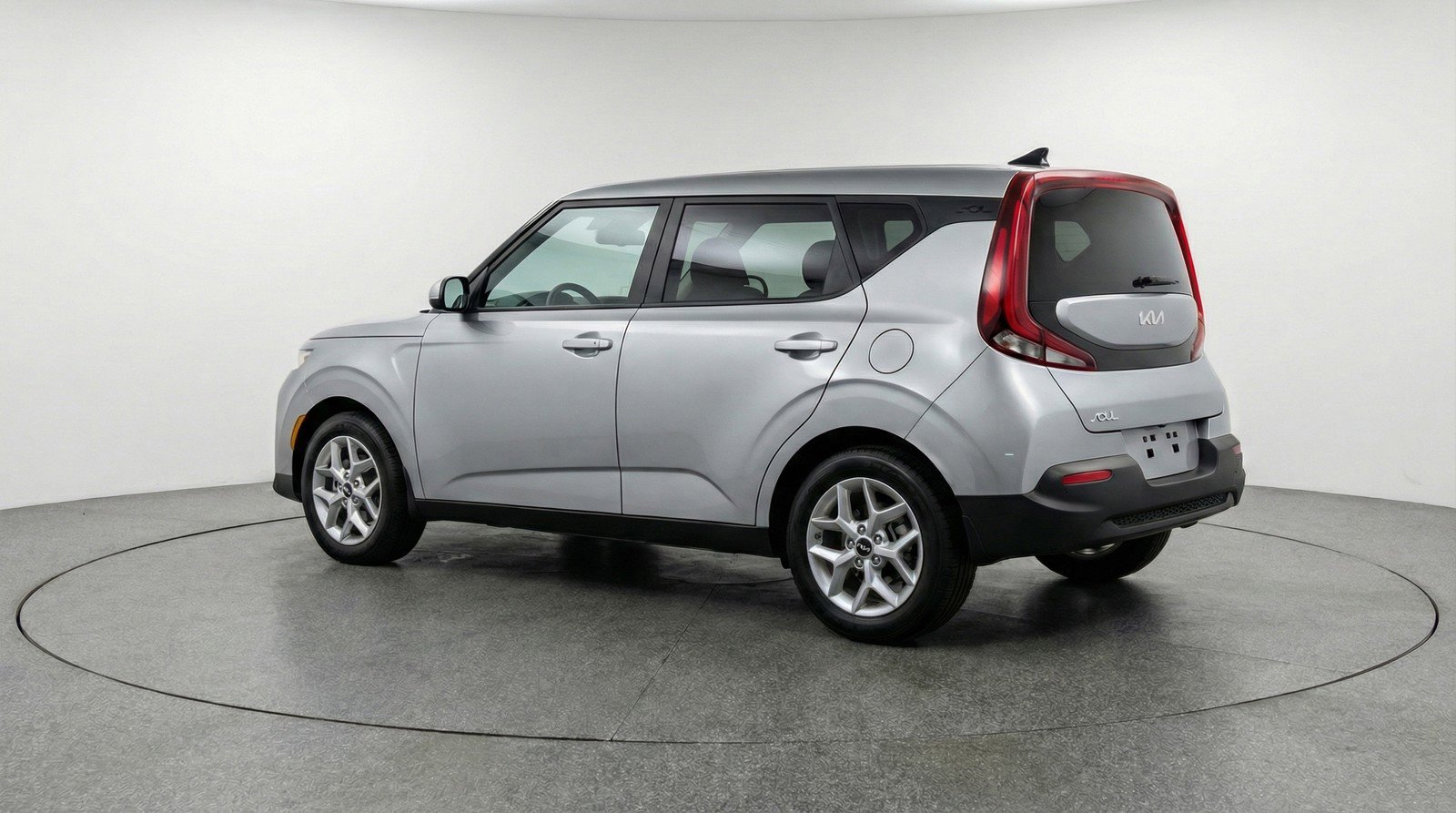 Used 2025 Kia Soul LX w/ LX Technology Package FWD image 6
