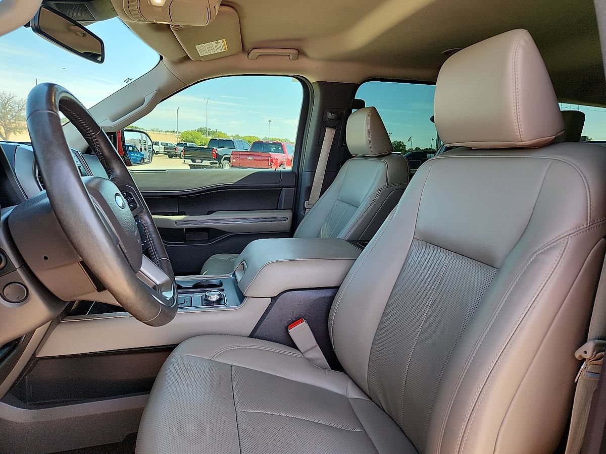 Used 2021 Ford Expedition XLT AWD/4WD image 7