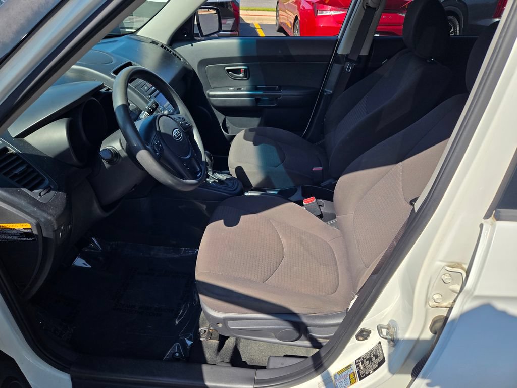 Used 2012 Kia Soul FWD image 27
