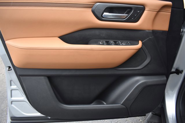 New 2026 Nissan Armada SL w/ Captain's Chari Seat Package image 11