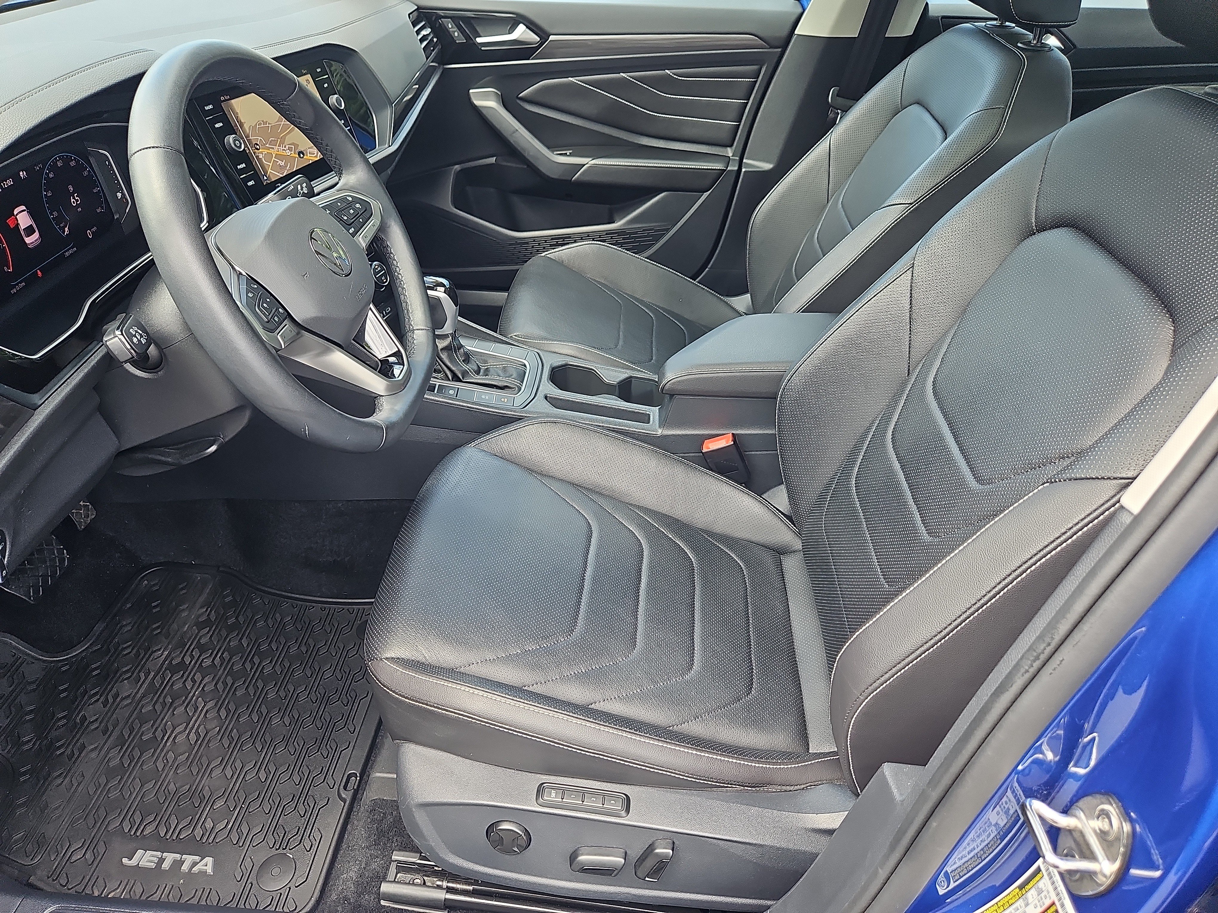 Certified 2024 Volkswagen Jetta SEL FWD image 36