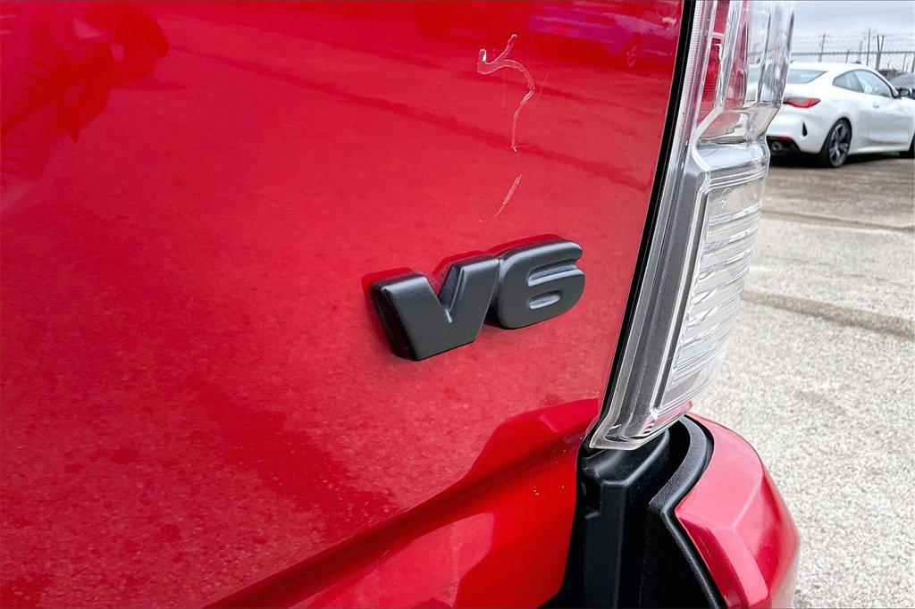 Used 2021 Toyota Tacoma TRD Off-Road w/ TRD Premium Off Road Package image 21