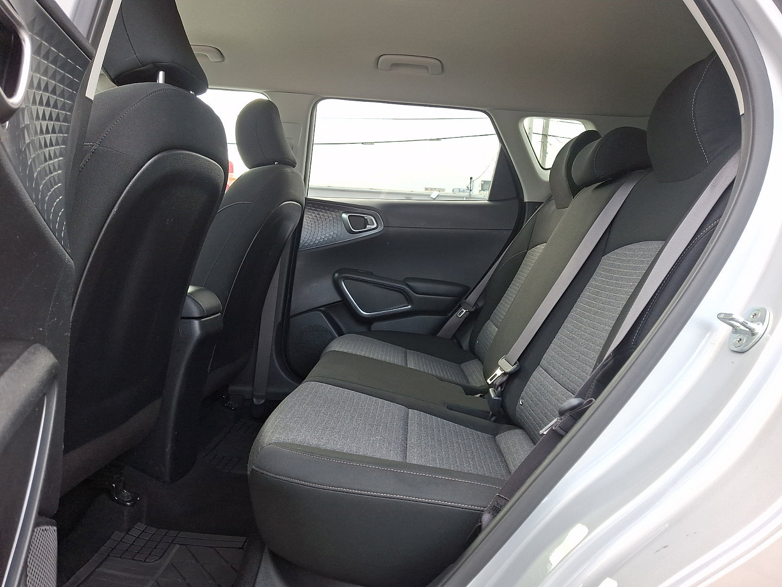 Used 2020 Kia Soul S FWD image 10